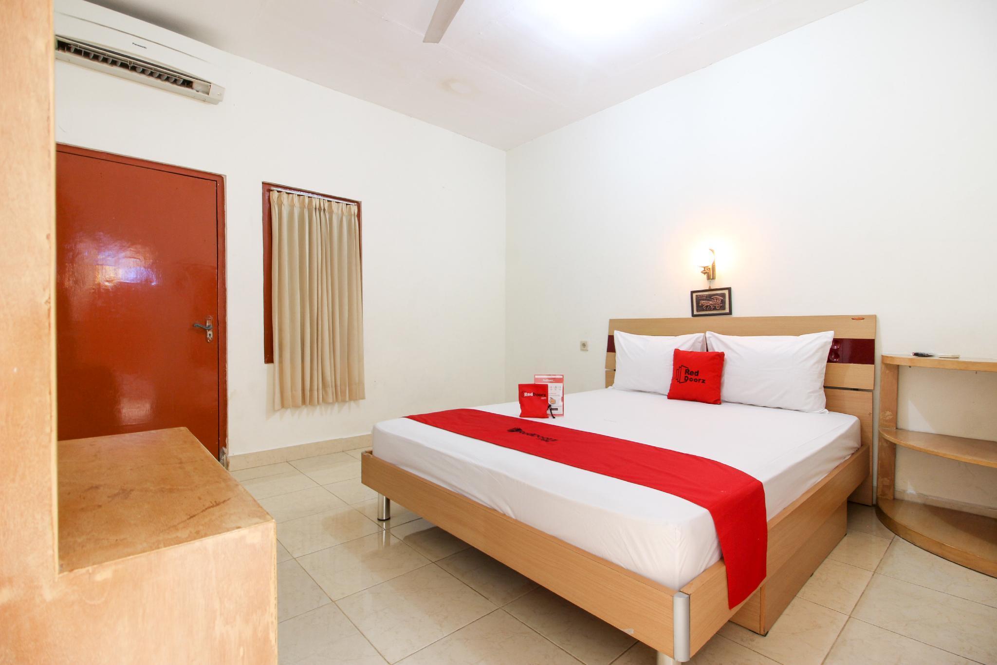 เรดดอร์ซ แอท จาลันเมนเตรี ซูเปโน Hotel ยอกยาการ์ตา ภายนอก รูปภาพ