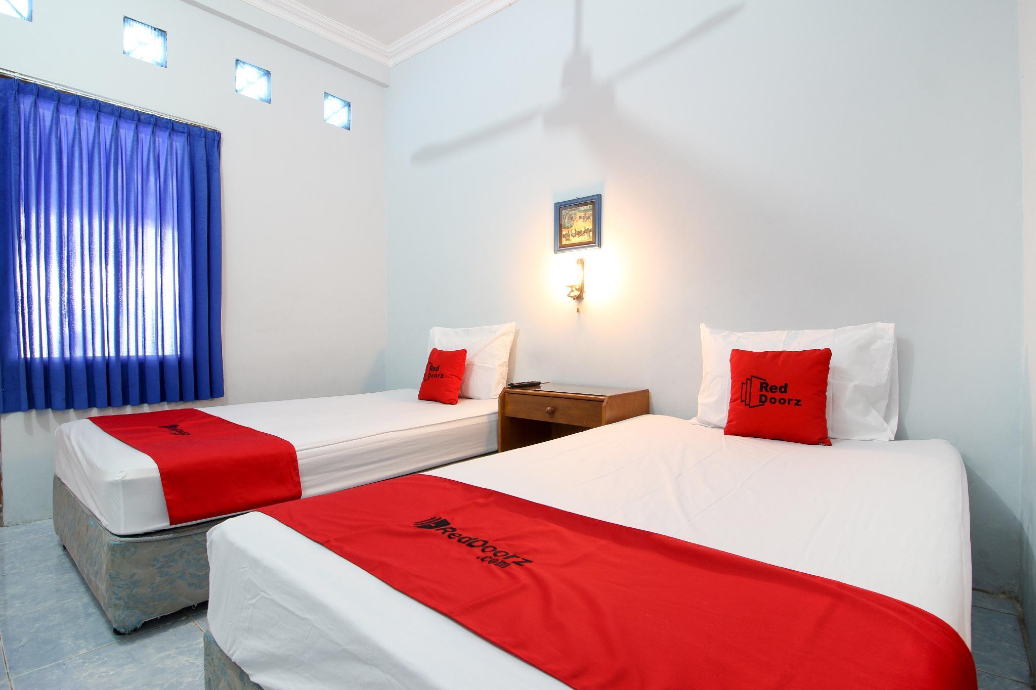 เรดดอร์ซ แอท จาลันเมนเตรี ซูเปโน Hotel ยอกยาการ์ตา ภายนอก รูปภาพ
