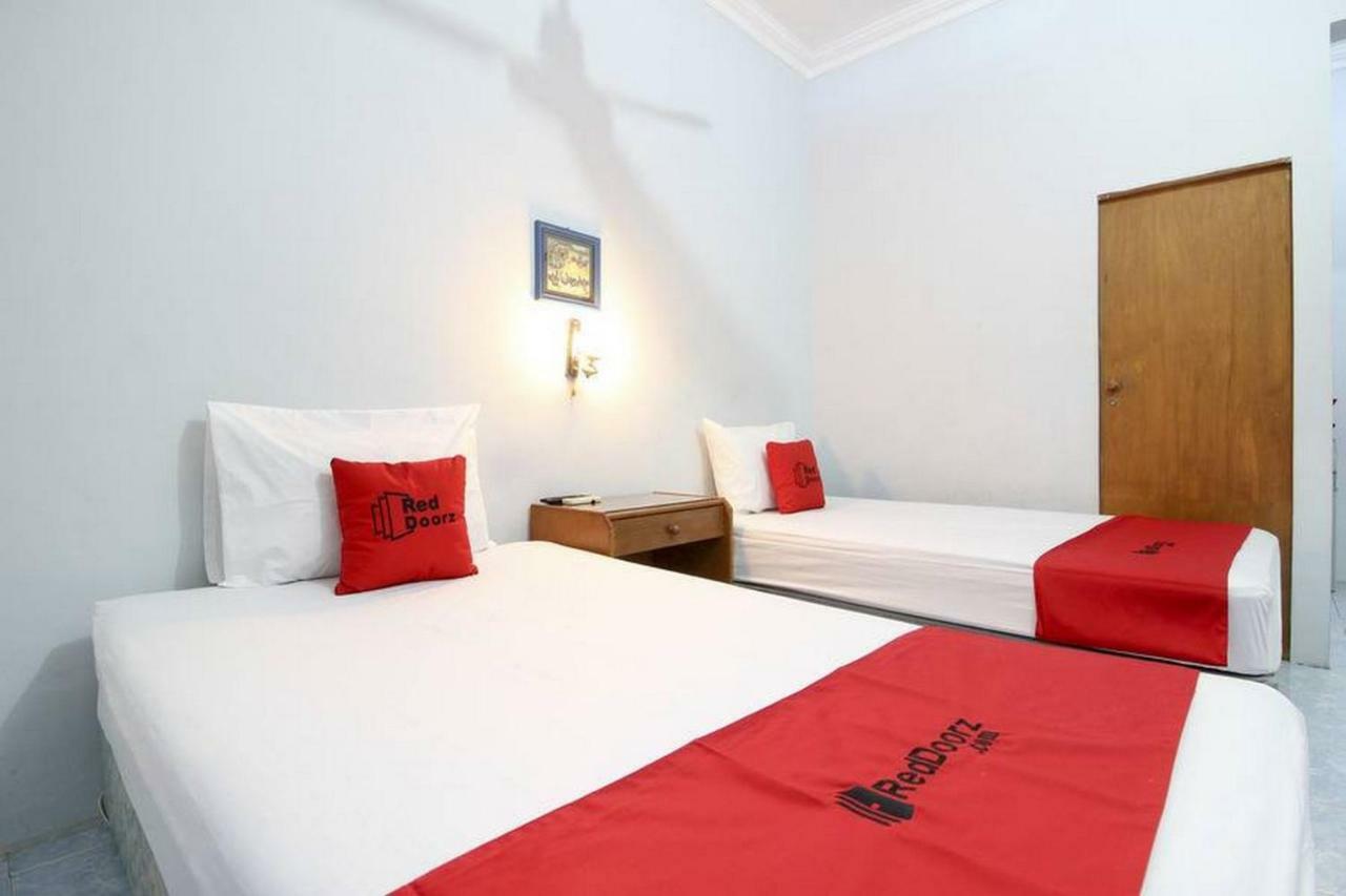เรดดอร์ซ แอท จาลันเมนเตรี ซูเปโน Hotel ยอกยาการ์ตา ภายนอก รูปภาพ