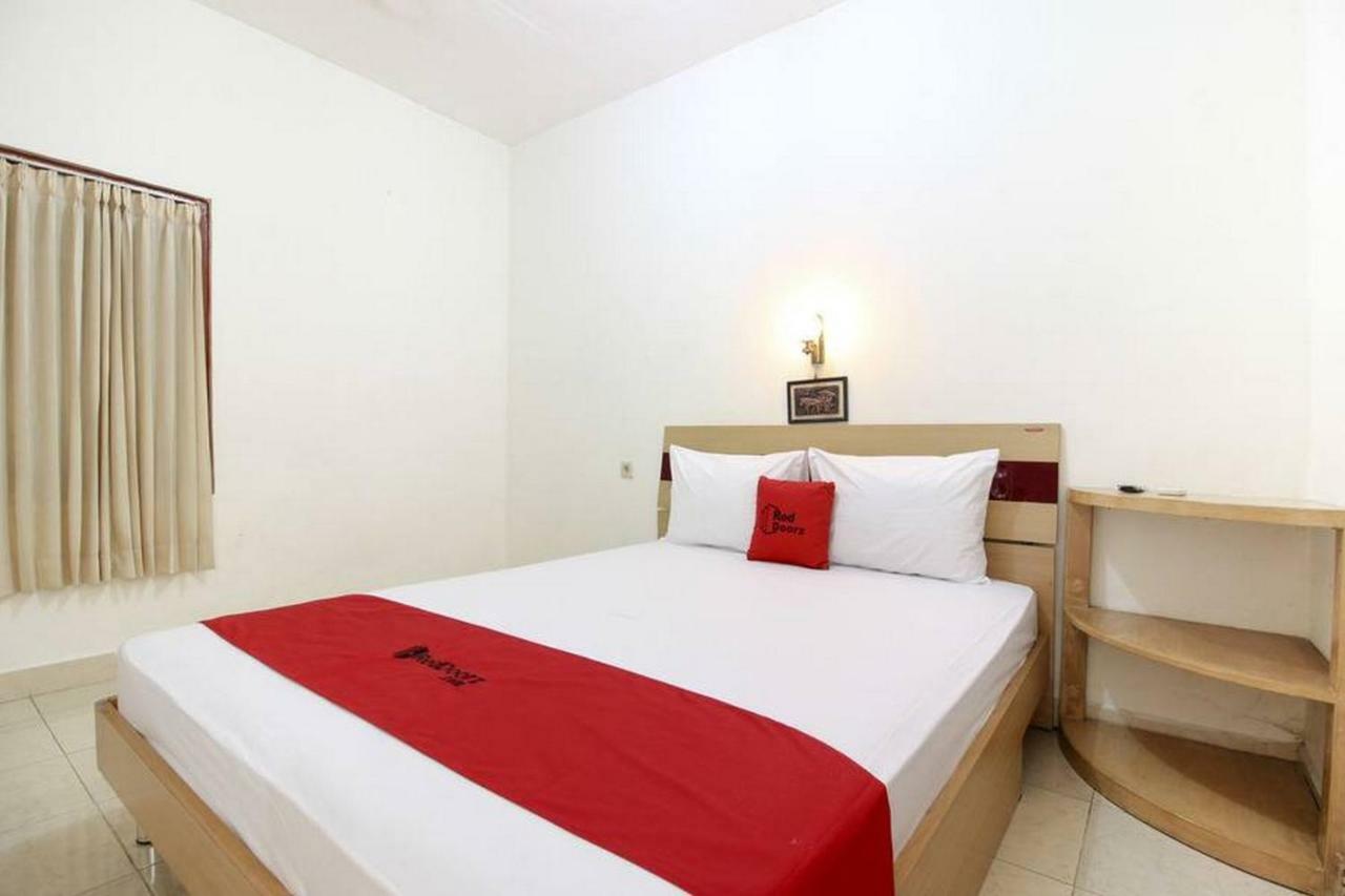 เรดดอร์ซ แอท จาลันเมนเตรี ซูเปโน Hotel ยอกยาการ์ตา ภายนอก รูปภาพ