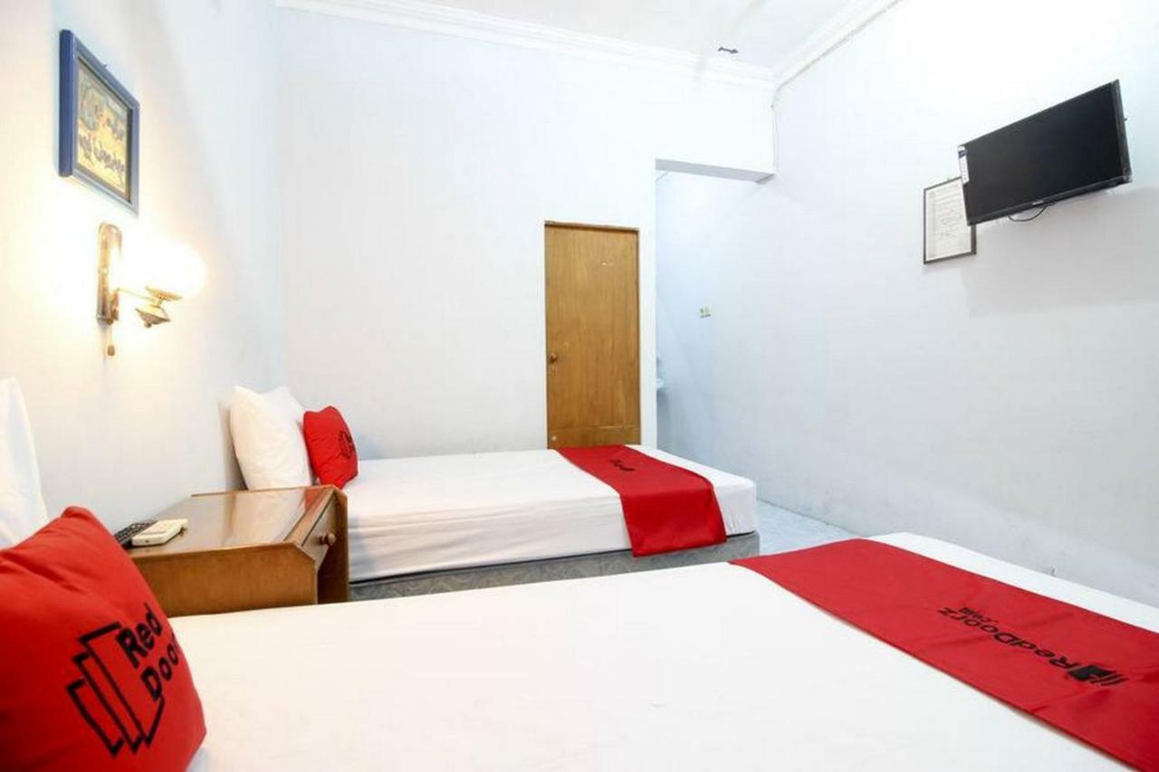 เรดดอร์ซ แอท จาลันเมนเตรี ซูเปโน Hotel ยอกยาการ์ตา ภายนอก รูปภาพ