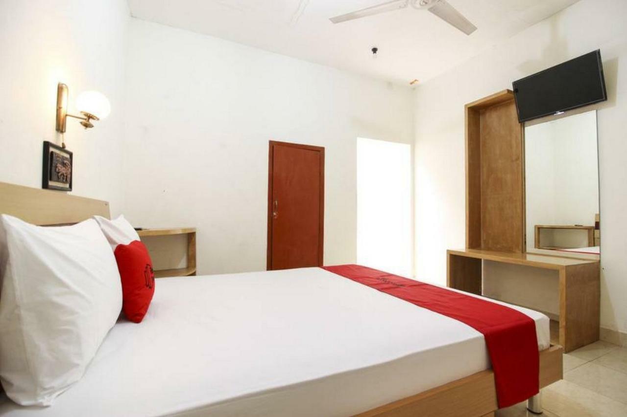 เรดดอร์ซ แอท จาลันเมนเตรี ซูเปโน Hotel ยอกยาการ์ตา ภายนอก รูปภาพ